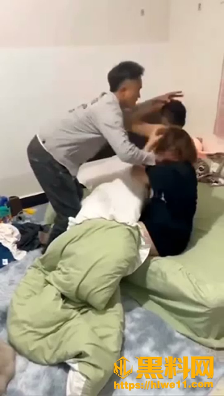 少妇出轨捉奸现场2