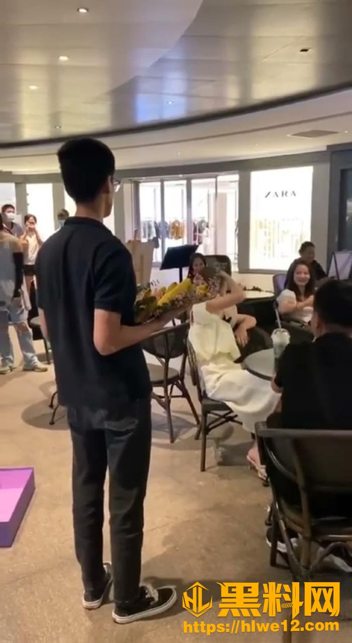 华夏职业学院图书馆表白事件