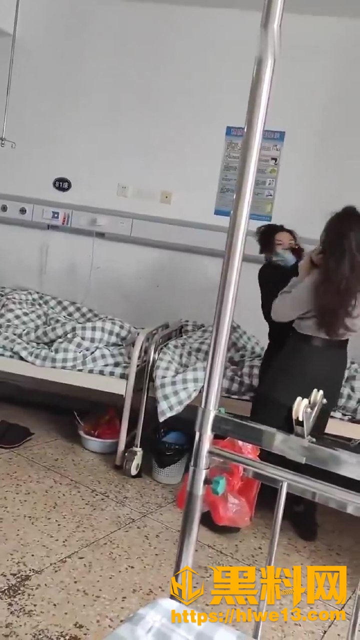 打小三现场实拍视频2