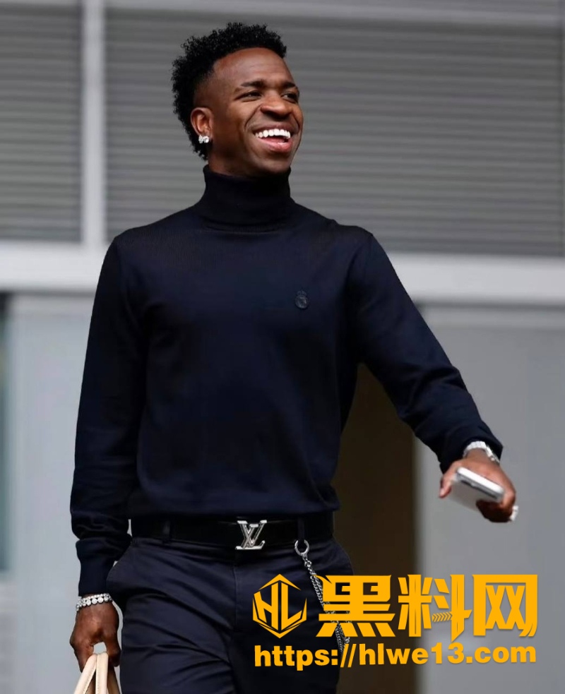 维尼修斯报复性医美前后对比7