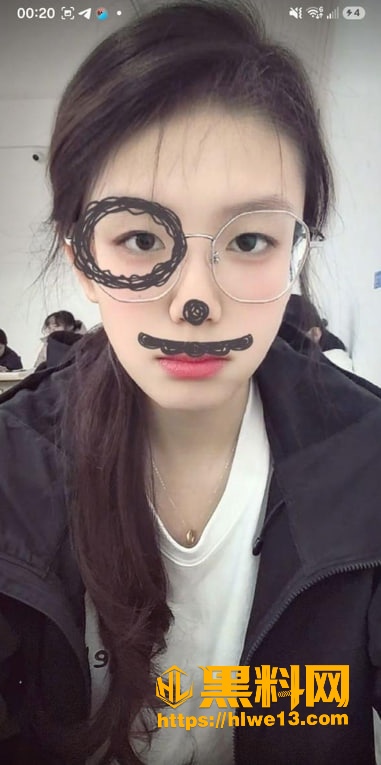 李静怡