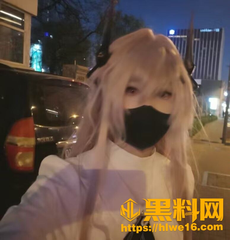 福利姬ZYW勾引网友