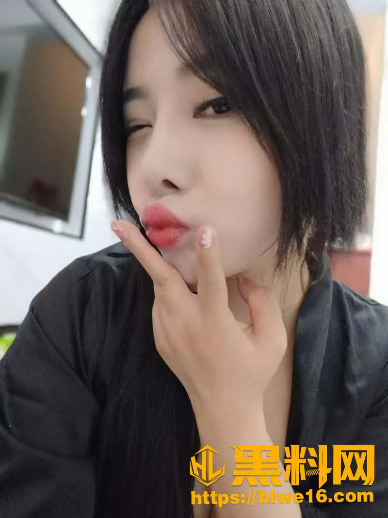 邓嘉璇私拍流出1