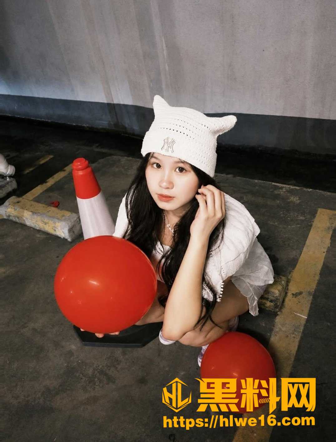 微胖女神童怡玺不雅视频1