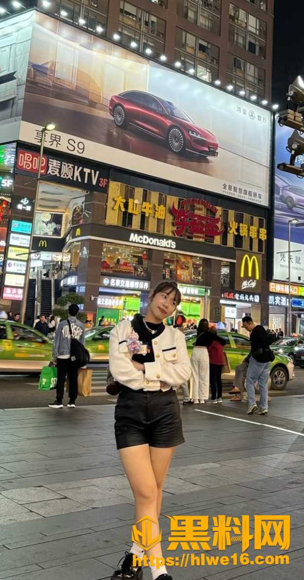 呱呱最新后入不雅视频3