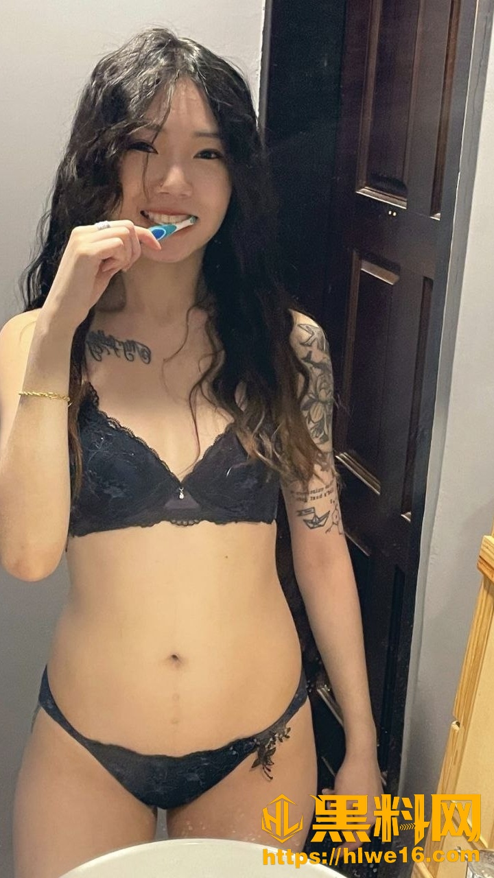 乔乔大美女SM视频3