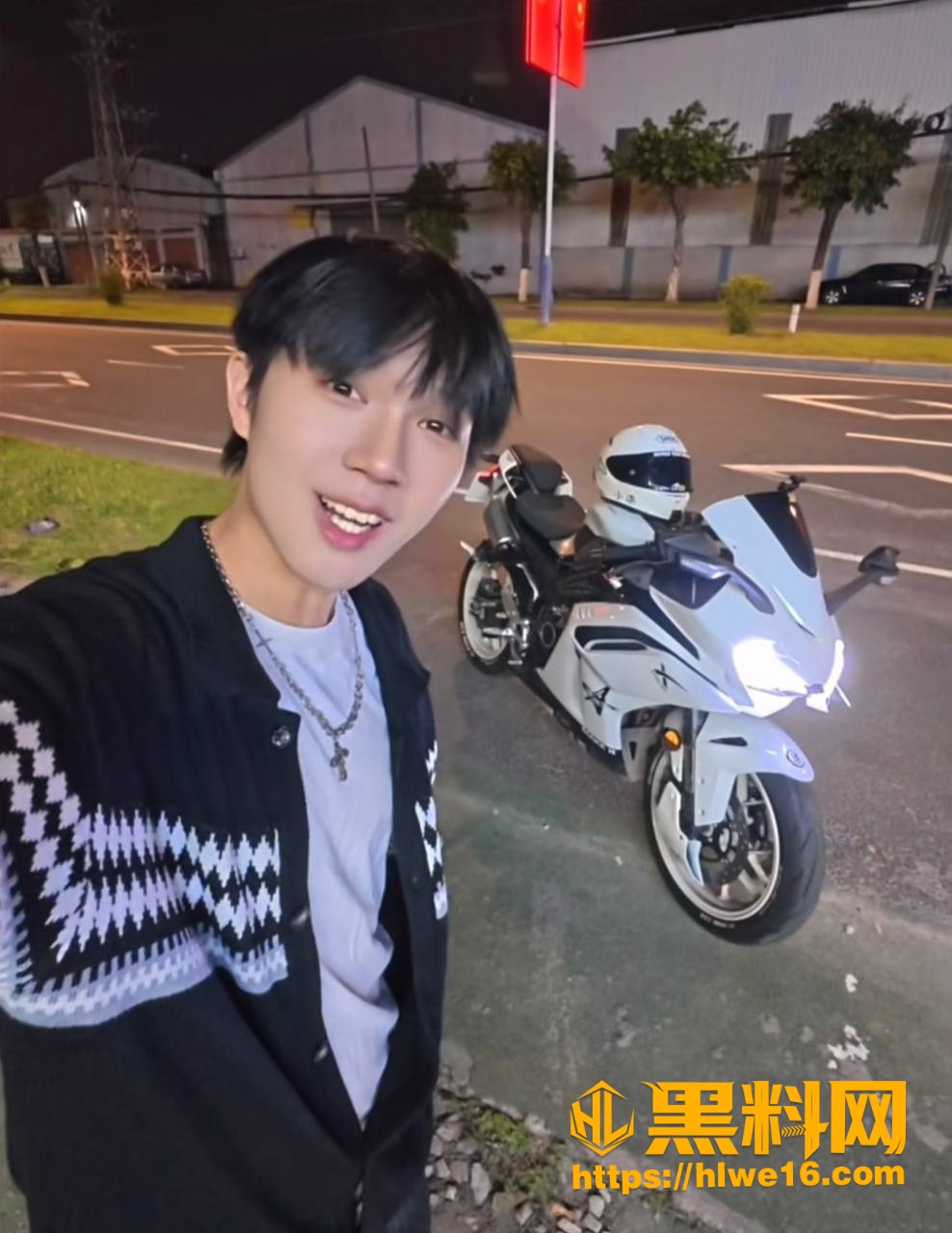 佛山机车网红小柒出轨