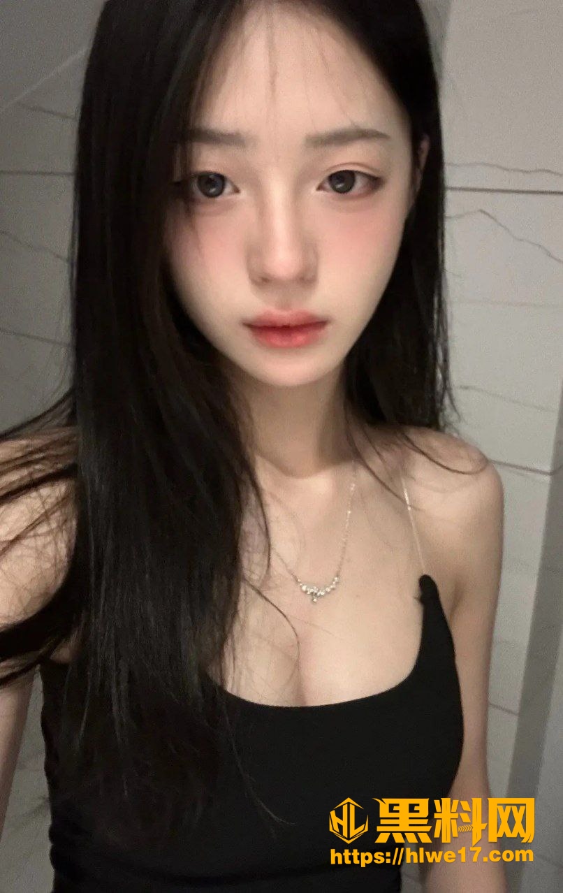 女大学生自拍阿黑颜